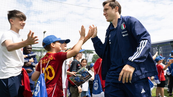 I ragazzi del Bambino Gesù incontrano la Nazionale di calcio