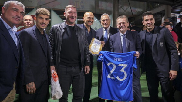 delegazione nazionale calcio in visita al bambino gesù
